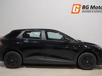 Begagnad MG MG4 EV 125 kW (170 HK) 2023 Svart Halvkombi