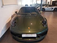 Begagnad Porsche 911 Carrera 4 GTS 480 HK (353 kW) 2023 Oakgreenmetallic Sportkupé