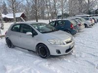 Begagnad Toyota Auris Hybrid 136 HK (100 kW) 2010 Halvkombi