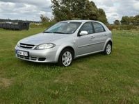 Begagnad Chevrolet Lacetti SE 96 HK (70 kW) 2005 Silver Halvkombi