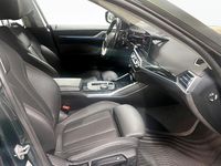 Begagnad BMW i4 Shadowline 250 kW (340 HK) 2023 Grön Sedan