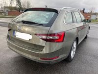 begagnad Skoda Superb Combi 150hk TDI 6-vxl