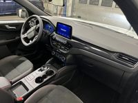 begagnad Ford Kuga Hybrid AWD ST-Line X 190hk Business Edition