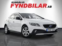 Begagnad Volvo V40 CC Momentum 114 HK (83 kW) 2014 Vit Kombi