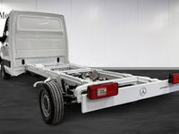 begagnad Mercedes Sprinter Benz 317 CDI CHASSI EH A3 SKÅP OCH LIFT PA 2024, Transportbil