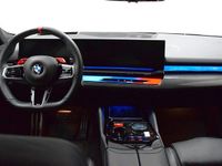 Begagnad BMW M5 Comfort Edition 728 HK (535 kW) 2025 Grå Sedan