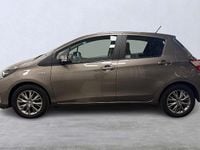 Begagnad Toyota Yaris Hybrid 102 HK (75 kW) 2018 Mörkgrå Halvkombi