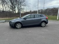 begagnad Volvo V40 CC D2 Momentum Kamrem bytt NYSERVAD