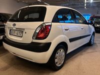 begagnad Kia Rio 1.4 / Automat / Ny Kamrem byt / Euro 4