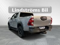 begagnad Toyota HiLux HiluxD-CAB 2,8 TURBO D-4D 204hk 4WD AUTO INVINCIBLE