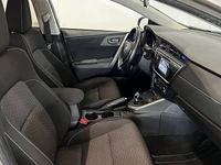 begagnad Toyota Auris Touring Sports Hybrid e-CVT Kamera 6 2015, Halvkombi