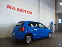 Begagnad VW Polo 90 HK (66 kW) 2015 Blå Halvkombi
