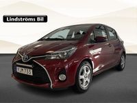 Begagnad Toyota Yaris Hybrid Active 102 HK (75 kW) 2016 Röd Halvkombi