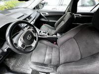 begagnad Lexus CT200h 1.8 CVT 136hk