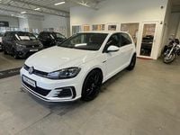 Begagnad VW Golf VII GTE 204 HK (150 kW) 2017 Vit Halvkombi