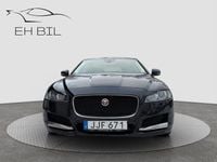 Begagnad Jaguar XF 180 HK (132 kW) 2016 Svart