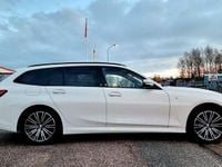 Begagnad BMW 330 M Sport 292 HK (214 kW) 2021 Vit Kombi