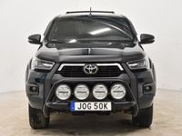 begagnad Toyota HiLux 2.8 4WD Hunter Edition Moms Kåpa Släde Drag