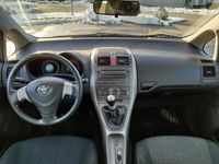 begagnad Toyota Auris Ny servad, ny besiktigad, ny skattad