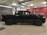 begagnad Dodge Ram Crew Cab 5.7 V8 HEMI Limited Night Edition