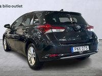 Begagnad Toyota Auris 99 HK (72 kW) 2018 Svart Halvkombi