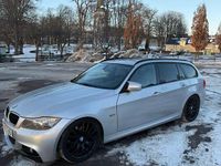 Begagnad BMW 330 245 HK (180 kW) 2010 Titansilver Kombi