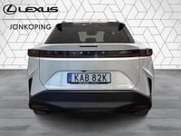 Begagnad Lexus RZ 300e Executive Line 152 kW (207 HK) 2025 Vit SUV