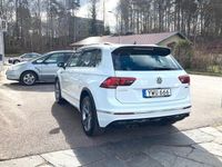begagnad VW Tiguan 2.0 TDI 150HK 4MOTION R-LINE / PREMIUM