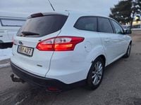 Begagnad Ford Focus Titanium 125 HK (91 kW) 2012 Vit Kombi