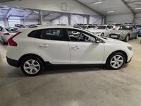 Begagnad Volvo V40 120 HK (88 kW) 2017 Vit Halvkombi