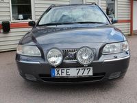 Begagnad Volvo V70 140 HK (102 kW) 2005 Grå Kombi