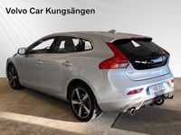 Begagnad Volvo V40 Business Edition 124 HK (91 kW) 2016 Silver Halvkombi