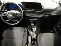 Begagnad Hyundai i20 Essential 101 HK (74 kW) 2024 Grå Halvkombi