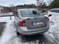 begagnad Volvo S40 2.4 Automatic 103kw, 140hp ,2435 cm3