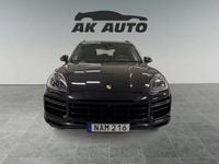 Begagnad Porsche Cayenne Turbo 549 HK (403 kW) 2019 Svart SUV