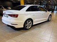 Begagnad Audi A3 S-Line 150 HK (110 kW) 2017 Vit Sedan