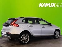 Begagnad Volvo V40 Momentum 150 HK (110 kW) 2017 Silver/grå Halvkombi