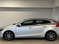 begagnad Volvo V40 T2 MOMENTUM OCEAN RACE, DRAG, 10500 MIL