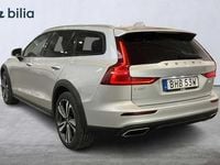Begagnad Volvo V60 CC 197 HK (144 kW) 2022 Kombi