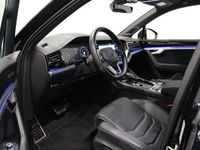 begagnad VW Touareg R Innovation Panorama Night Vision Head Up 2021, SUV