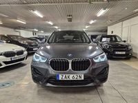 Begagnad BMW X1 Sport Line 125 HK (91 kW) 2022 Grå SUV