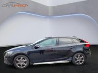 Begagnad Volvo V40 Momentum 150 HK (110 kW) 2014 Svart Halvkombi