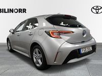 begagnad Toyota Corolla Hybrid Corolla VersoCOROLLA 1,8 HYBRID 5D ACTIVE V-HJUL 2020, Kombi