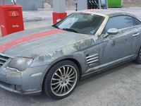 begagnad Chrysler Crossfire V6a med "shabby chic" vinyl wrap.