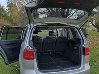 Begagnad VW Touran 140 HK (102 kW) 2014 Minibuss