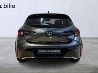 begagnad Toyota Corolla 1.8 Executive 5D *LAGERBIL*