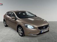 Begagnad Volvo V40 Momentum 120 HK (88 kW) 2016 Brun Halvkombi