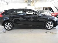 Begagnad Volvo V40 Kinetic 116 HK (85 kW) 2014 Svart Halvkombi