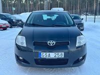 Begagnad Toyota Auris 124 HK (91 kW) 2007 Svart Halvkombi