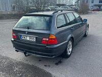 Begagnad BMW 325 192 HK (141 kW) 2002 Kombi